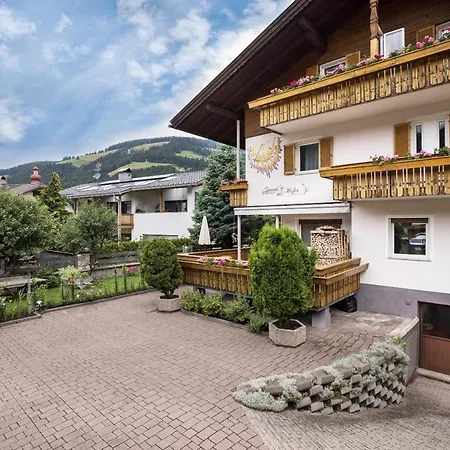 Hofer Monika Apartment